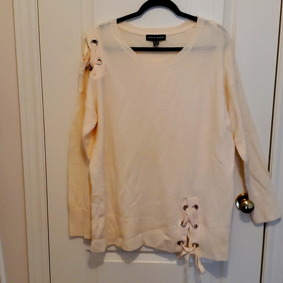 NWOT. Love&Legend cream sweater - Picture 1 of 4